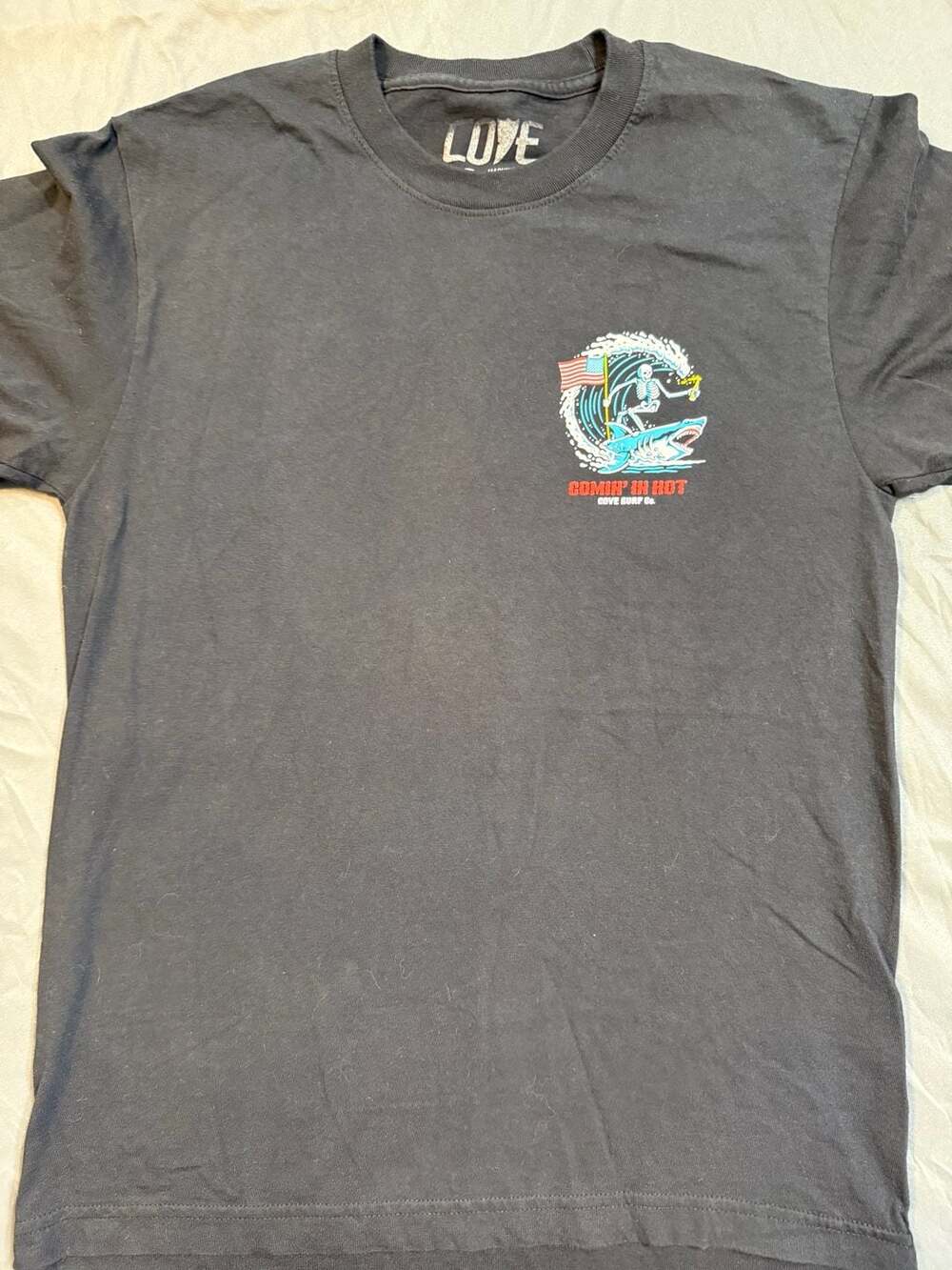 Cove Surf Co Mens M Comin In Hot Skeleton Shark Graphic T Shirt Made USA